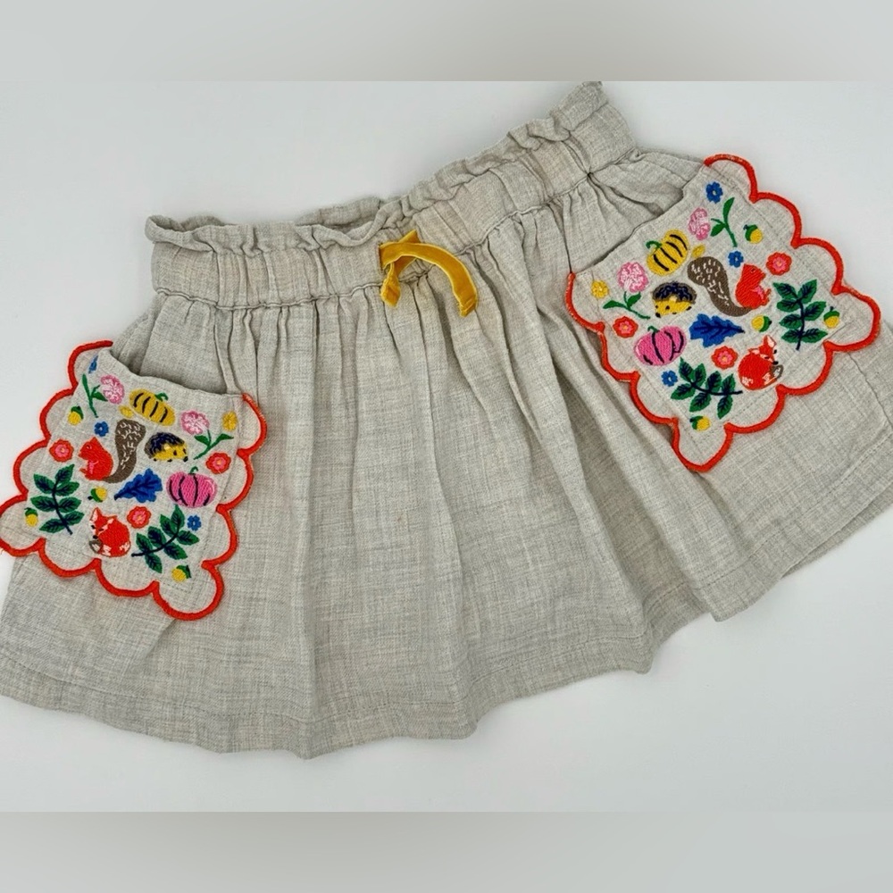Mini Boden Embroidered Pocket skirt